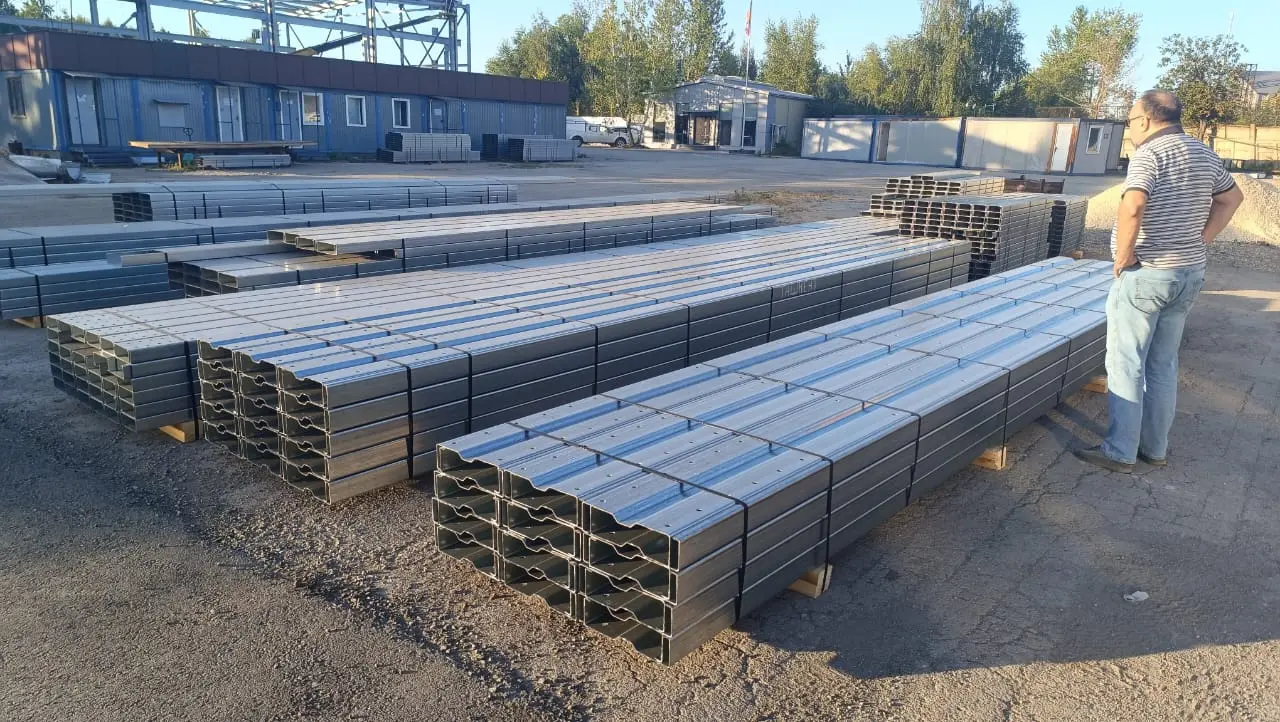 Поздравляем всех с предстоящим Новым 2025г!