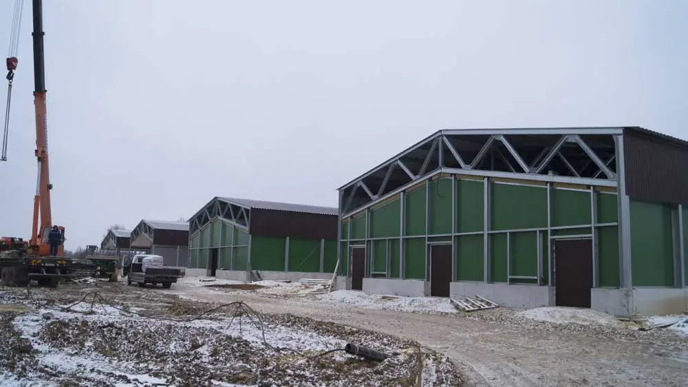 ПК Веста объявляет о завершение монтажа четырех уникальных современных птичников 15Ш х 115Д х 4.8В в Тульской области, Россия  